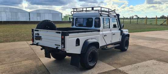 LAND ROVER-DEFENDER-2009