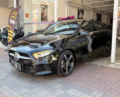 MERCEDES-BENZ-A 200-2020