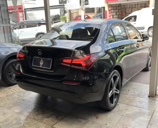 MERCEDES-BENZ-A 200-2020