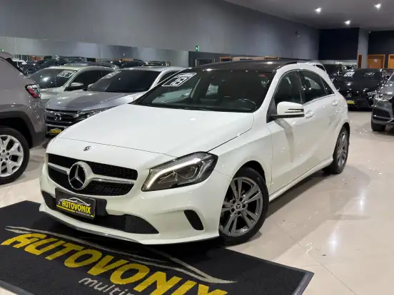 MERCEDES-BENZ-A 200-2017