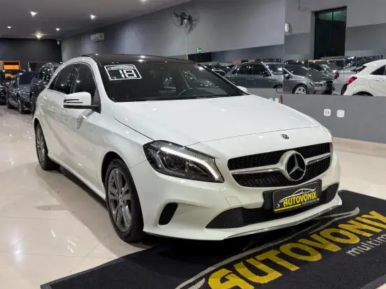 MERCEDES-BENZ-A 200-2017