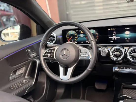 MERCEDES-BENZ-A 250-2022