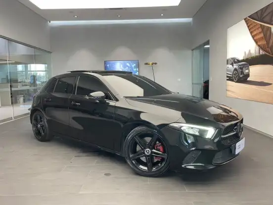MERCEDES-BENZ-A 250-2019