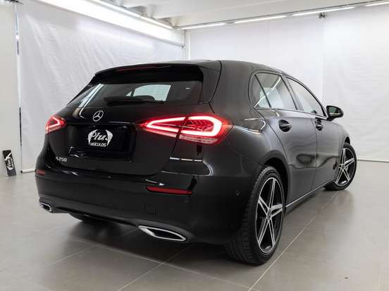MERCEDES-BENZ-A 250-2.0 CGI GASOLINA VISION 7G-DCT MERCEDES-BENZ-A 250-2018