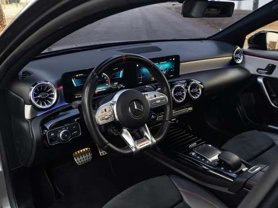 MERCEDES-BENZ-A 35 AMG-2022