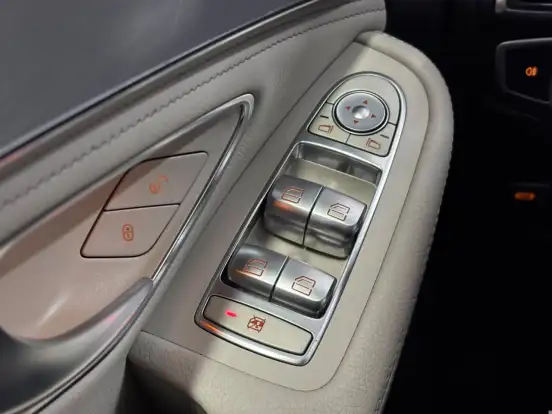 MERCEDES-BENZ-C 180-2016