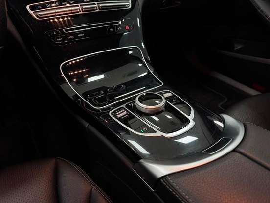 MERCEDES-BENZ-C 180-1.6 CGI AVANTGARDE 16V TURBO GASOLINA 4P AUTOMÁTICO MERCEDES-BENZ-C 180-2016