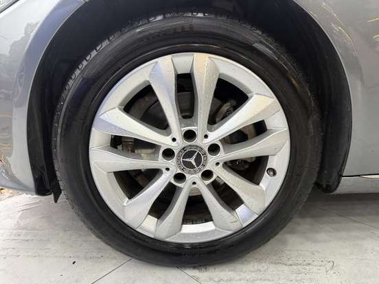 MERCEDES-BENZ-C 180-2019