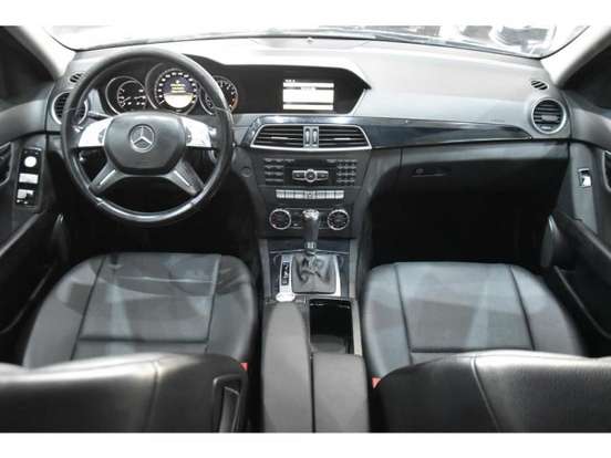 MERCEDES-BENZ-C 180-2011