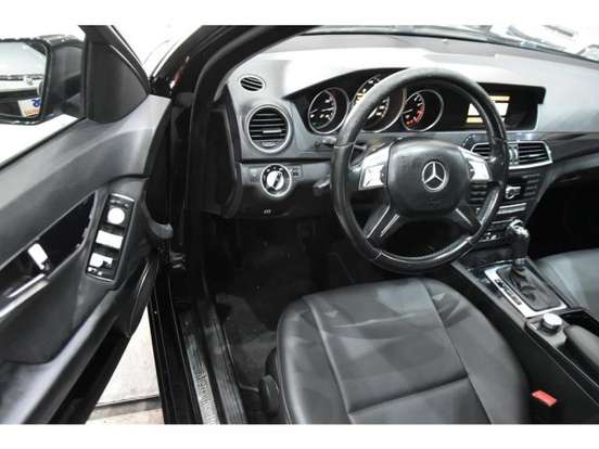 MERCEDES-BENZ-C 180-2011