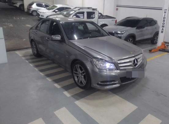 MERCEDES-BENZ-C 180-2011