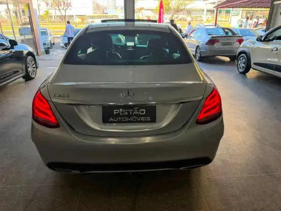MERCEDES-BENZ-C 250-2.0 CGI SPORT TURBO 16V GASOLINA 4P AUTOMÁTICO MERCEDES-BENZ-C 250-2014