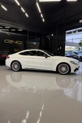 MERCEDES-BENZ C 63 AMG 4.0 V8 TURBO S GASOLINA SEDAN 4P AUTOMÁTICO