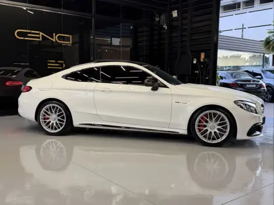MERCEDES-BENZ-C 63 AMG-4.0 V8 TURBO S GASOLINA SEDAN 4P AUTOMÁTICO MERCEDES-BENZ-C 63 AMG-2016