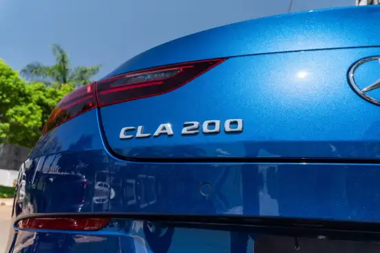 MERCEDES-BENZ-CLA 200-2024