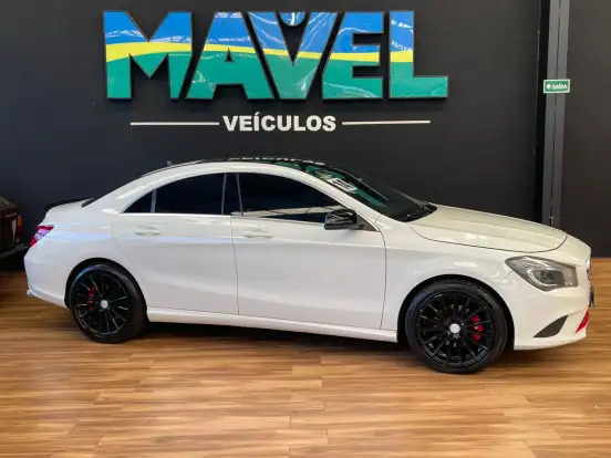 MERCEDES-BENZ-CLA 200-2013