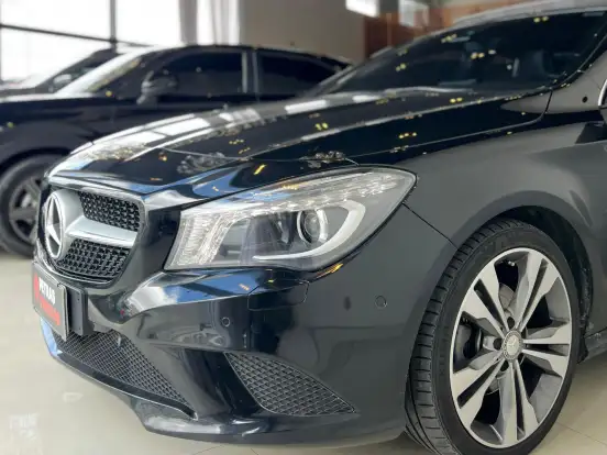 MERCEDES-BENZ-CLA 200-1.6 VISION 16V FLEX 4P AUTOMÁTICO MERCEDES-BENZ-CLA 200-2015