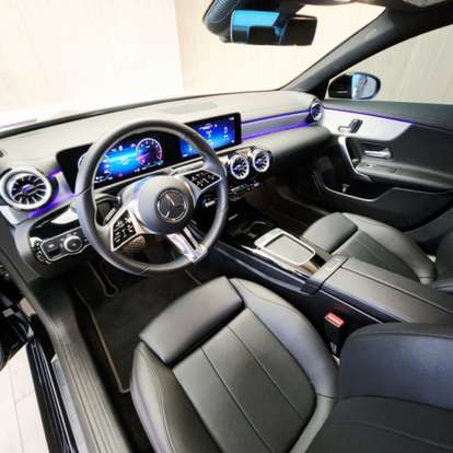 MERCEDES-BENZ-CLA 200-2024