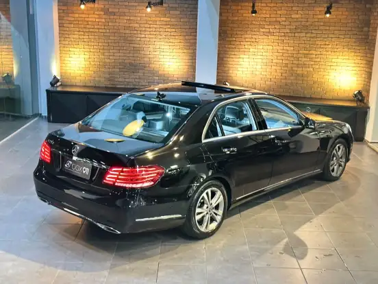MERCEDES-BENZ-E 250-2.0 AVANTGARDE 16V TURBO GASOLINA 4P AUTOMÁTICO MERCEDES-BENZ-E 250-2013