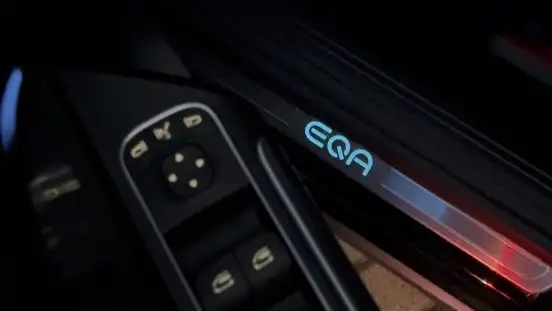MERCEDES-BENZ-EQA 250-2024
