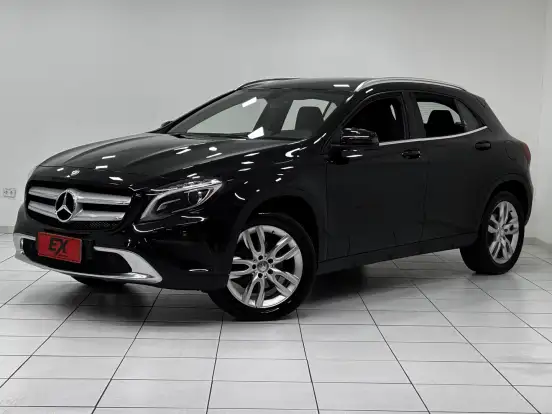 MERCEDES-BENZ-GLA 200-2015