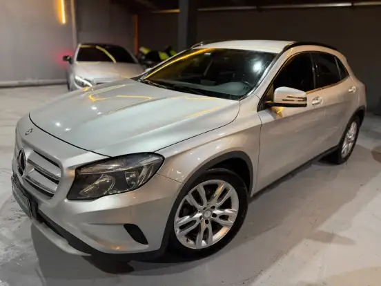 MERCEDES-BENZ-GLA 200-1.6 CGI ADVANCE 16V TURBO FLEX 4P AUTOMÁTICO MERCEDES-BENZ-GLA 200-2015