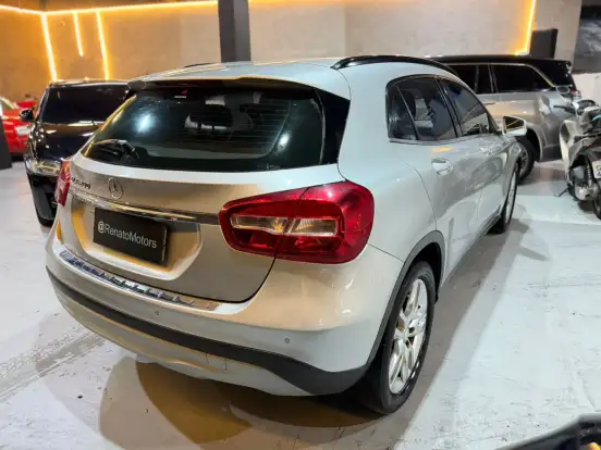 MERCEDES-BENZ-GLA 200-1.6 CGI ADVANCE 16V TURBO FLEX 4P AUTOMÁTICO MERCEDES-BENZ-GLA 200-2015