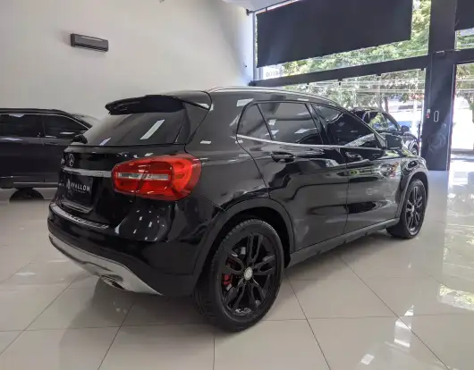 MERCEDES-BENZ-GLA 200-1.6 CGI ADVANCE 16V TURBO FLEX 4P AUTOMÁTICO MERCEDES-BENZ-GLA 200-2015