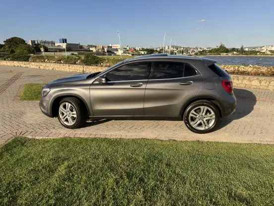 MERCEDES-BENZ-GLA 200-1.6 CGI ENDURO 16V TURBO FLEX 4P AUTOMÁTICO MERCEDES-BENZ-GLA 200-2015