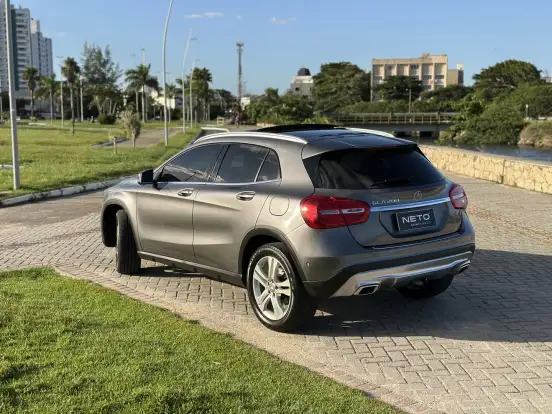 MERCEDES-BENZ-GLA 200-1.6 CGI ENDURO 16V TURBO FLEX 4P AUTOMÁTICO MERCEDES-BENZ-GLA 200-2015