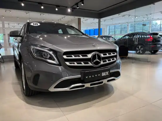 MERCEDES-BENZ-GLA 200-2018