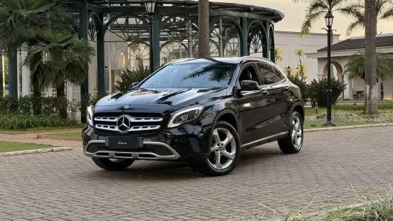MERCEDES-BENZ-GLA 200-2018
