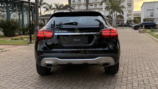 MERCEDES-BENZ-GLA 200-2018