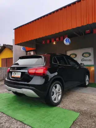 MERCEDES-BENZ-GLA 200-2019