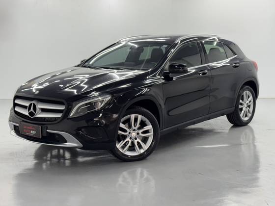 MERCEDES-BENZ GLA 200 1.6 CGI ADVANCE 16V TURBO FLEX 4P AUTOMÁTICO