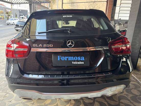 MERCEDES-BENZ-GLA 200-1.6 CGI FLEX ADVANCE 7G-DCT MERCEDES-BENZ-GLA 200-2019