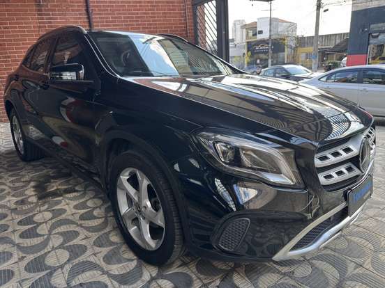 MERCEDES-BENZ-GLA 200-1.6 CGI FLEX ADVANCE 7G-DCT MERCEDES-BENZ-GLA 200-2019