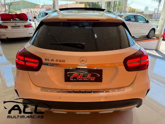 MERCEDES-BENZ-GLA 250-2.0 CGI GASOLINA SPORT 7G-DCT MERCEDES-BENZ-GLA 250-2018
