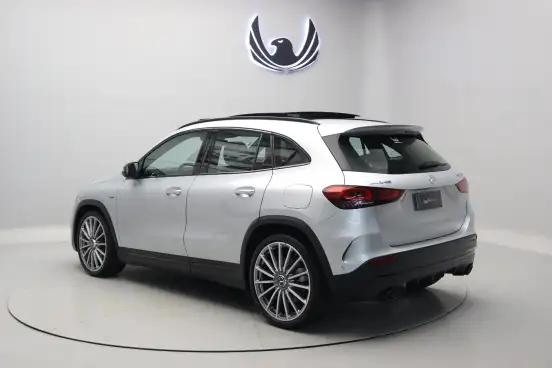 MERCEDES-BENZ-GLA 35 AMG-2022