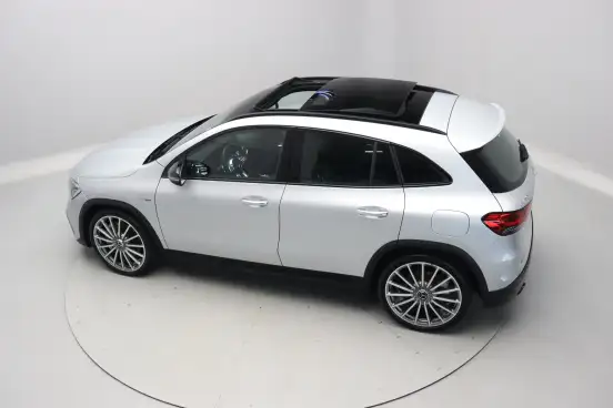 MERCEDES-BENZ-GLA 35 AMG-2.0 CGI GASOLINA 4MATIC SPEEDSHIFT MERCEDES-BENZ-GLA 35 AMG-2022