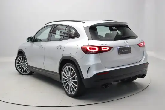 MERCEDES-BENZ-GLA 35 AMG-2.0 CGI GASOLINA 4MATIC SPEEDSHIFT MERCEDES-BENZ-GLA 35 AMG-2022