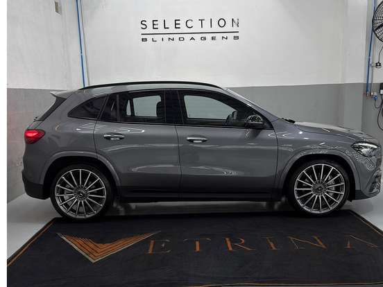 MERCEDES-BENZ-GLA 35 AMG-2024