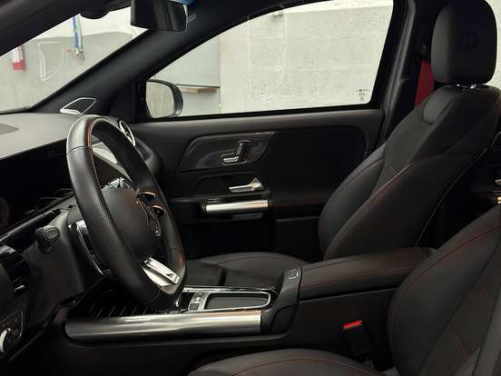 MERCEDES-BENZ-GLA 35 AMG-2.0 MHEV 4MATIC SPEEDSHIFT MERCEDES-BENZ-GLA 35 AMG-2024