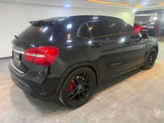 MERCEDES-BENZ-GLA 45 AMG-2.0 16V TURBO GASOLINA 4P AUTOMÁTICO MERCEDES-BENZ-GLA 45 AMG-2016