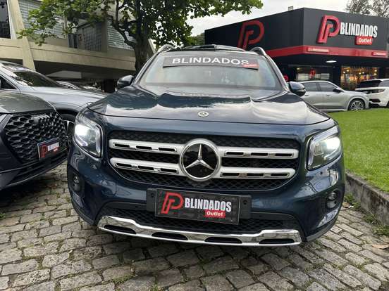 MERCEDES-BENZ-GLB 200-2020