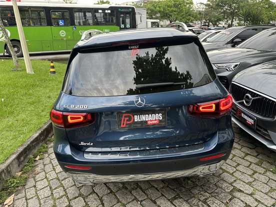 MERCEDES-BENZ-GLB 200-2020