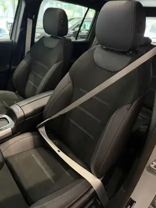 MERCEDES-BENZ-GLB 220-2026