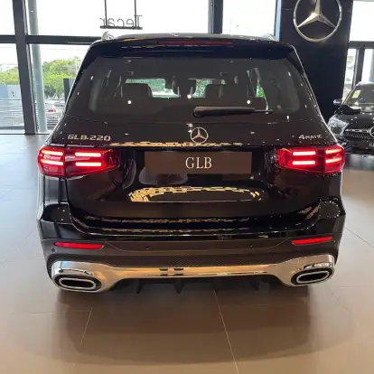MERCEDES-BENZ-GLB 220-2.0 MHEV AMG LINE 4MATIC 8G-DCT MERCEDES-BENZ-GLB 220-2026