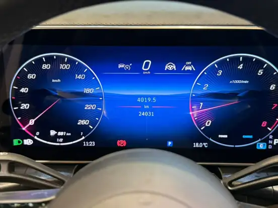 MERCEDES-BENZ-GLC 300-2026