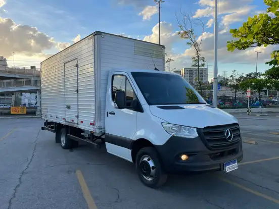MERCEDES-BENZ-SPRINTER-2021